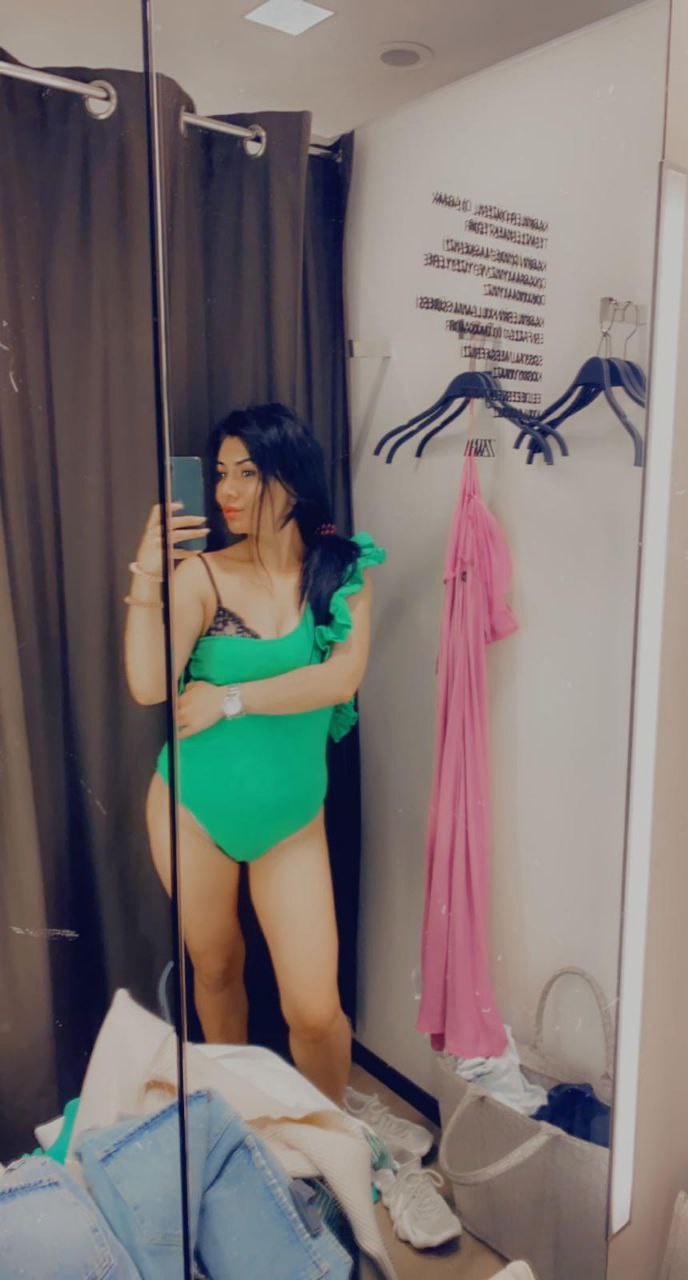 İzmit Aşık Escort Kucak Showuyla Tansiyon Yükseltiyor